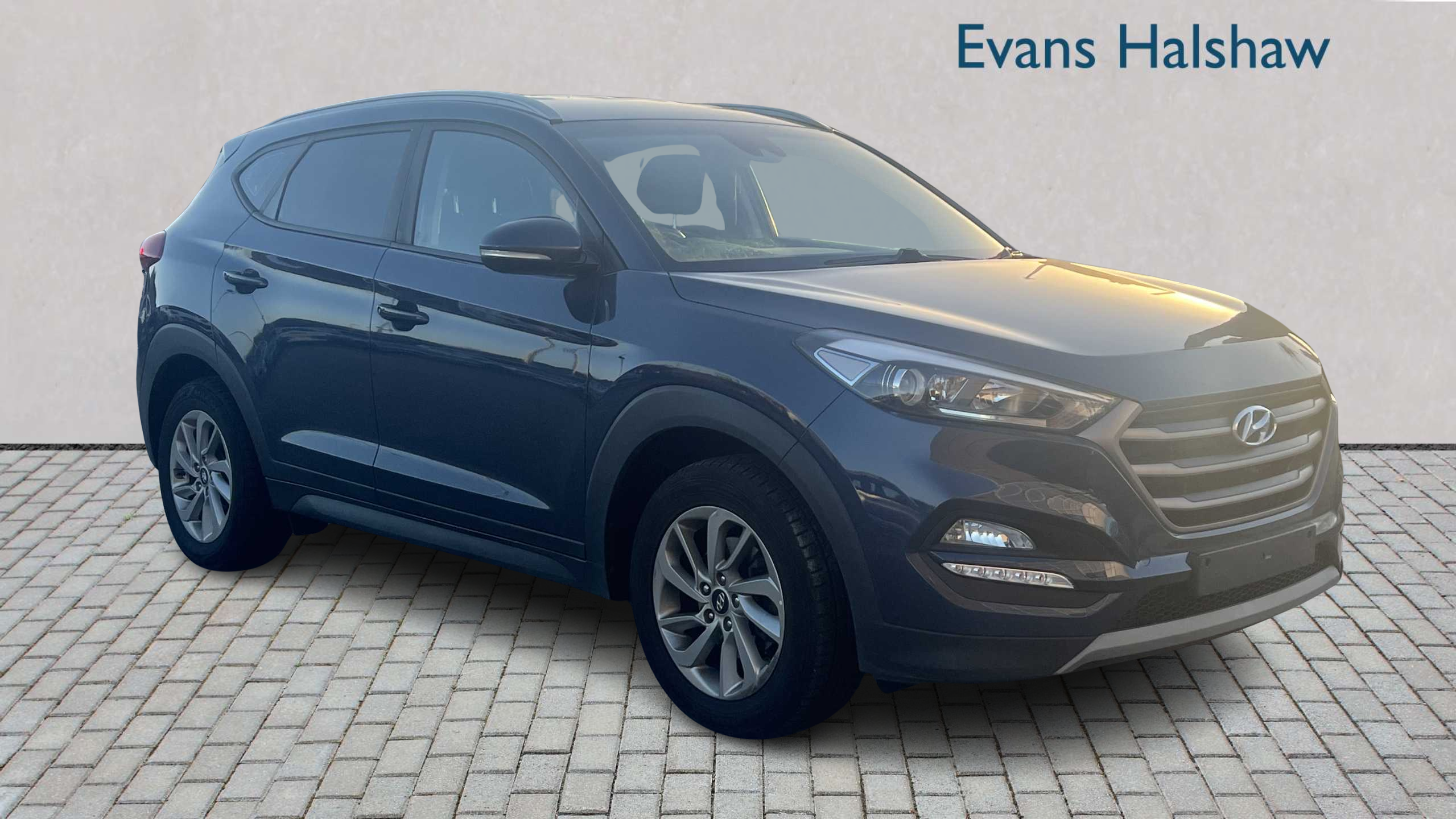 Main listing image - Hyundai Tucson