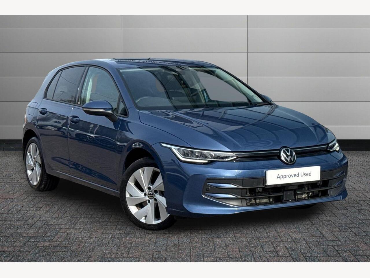 Main listing image - Volkswagen Golf