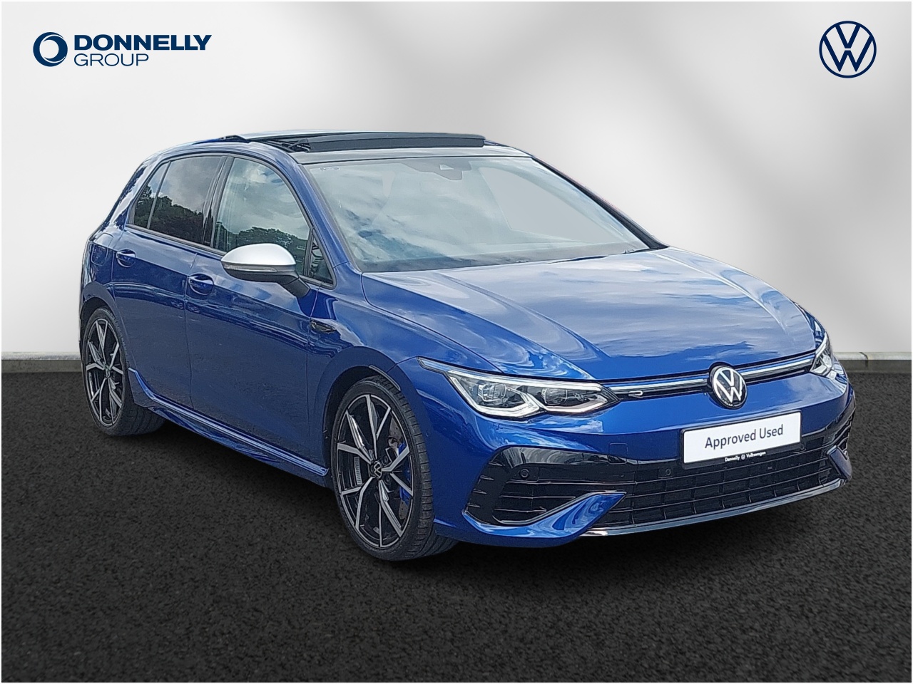 Main listing image - Volkswagen Golf R