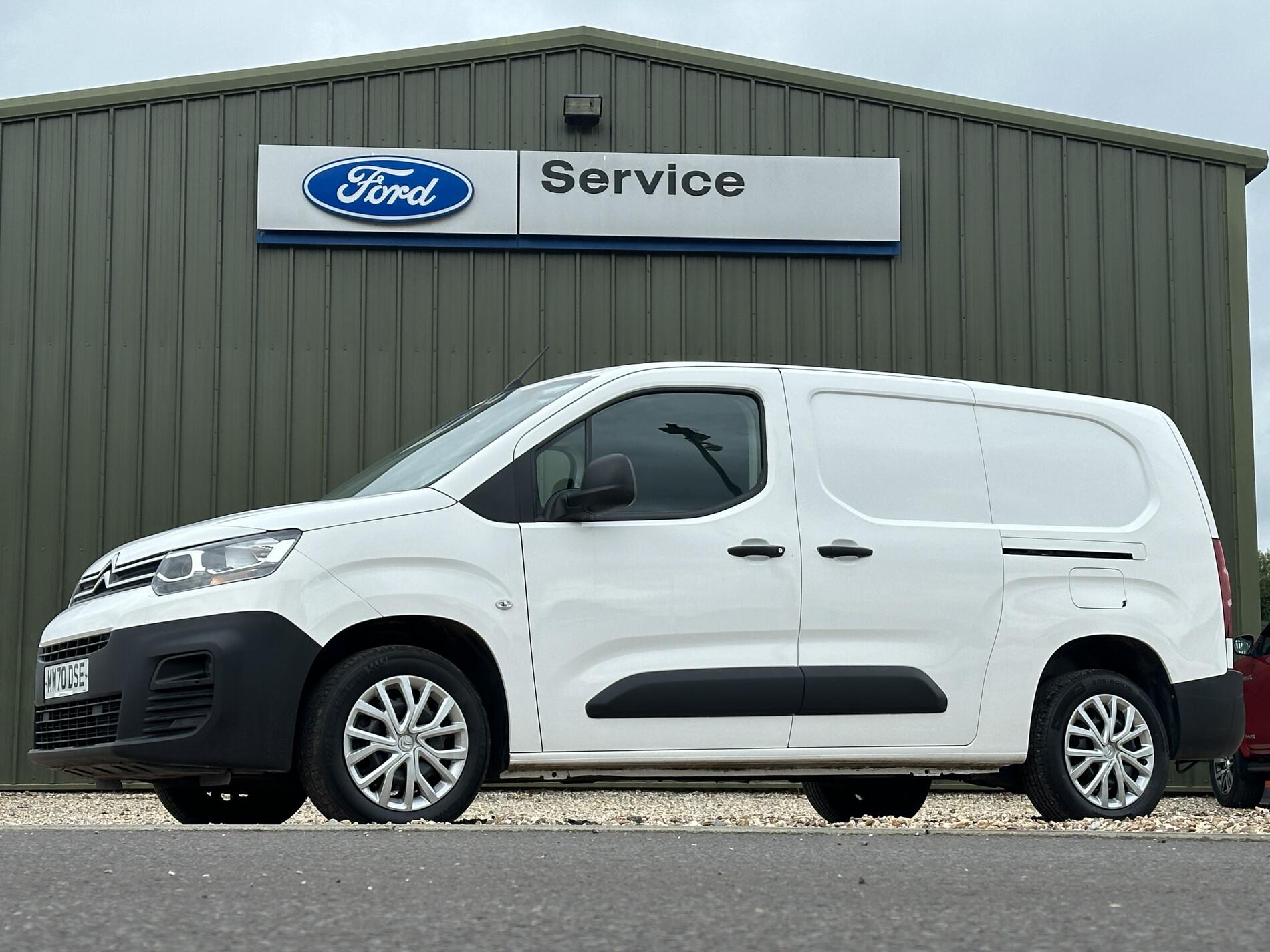 Main listing image - Citroen Berlingo Van