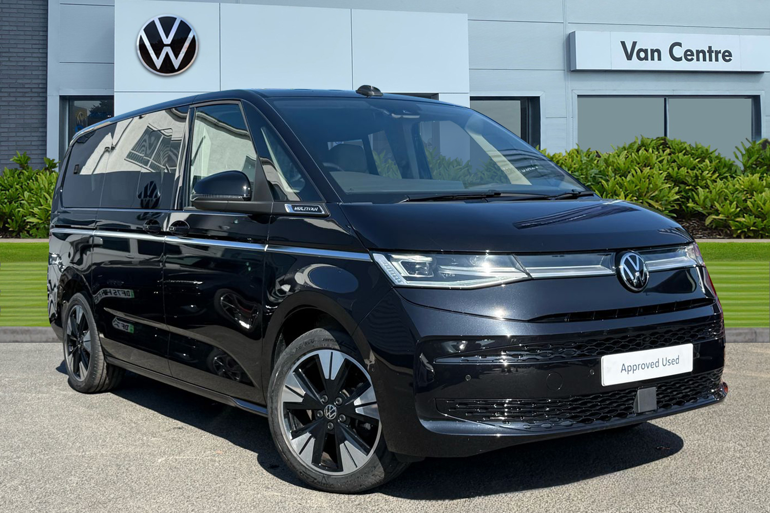 Main listing image - Volkswagen Multivan