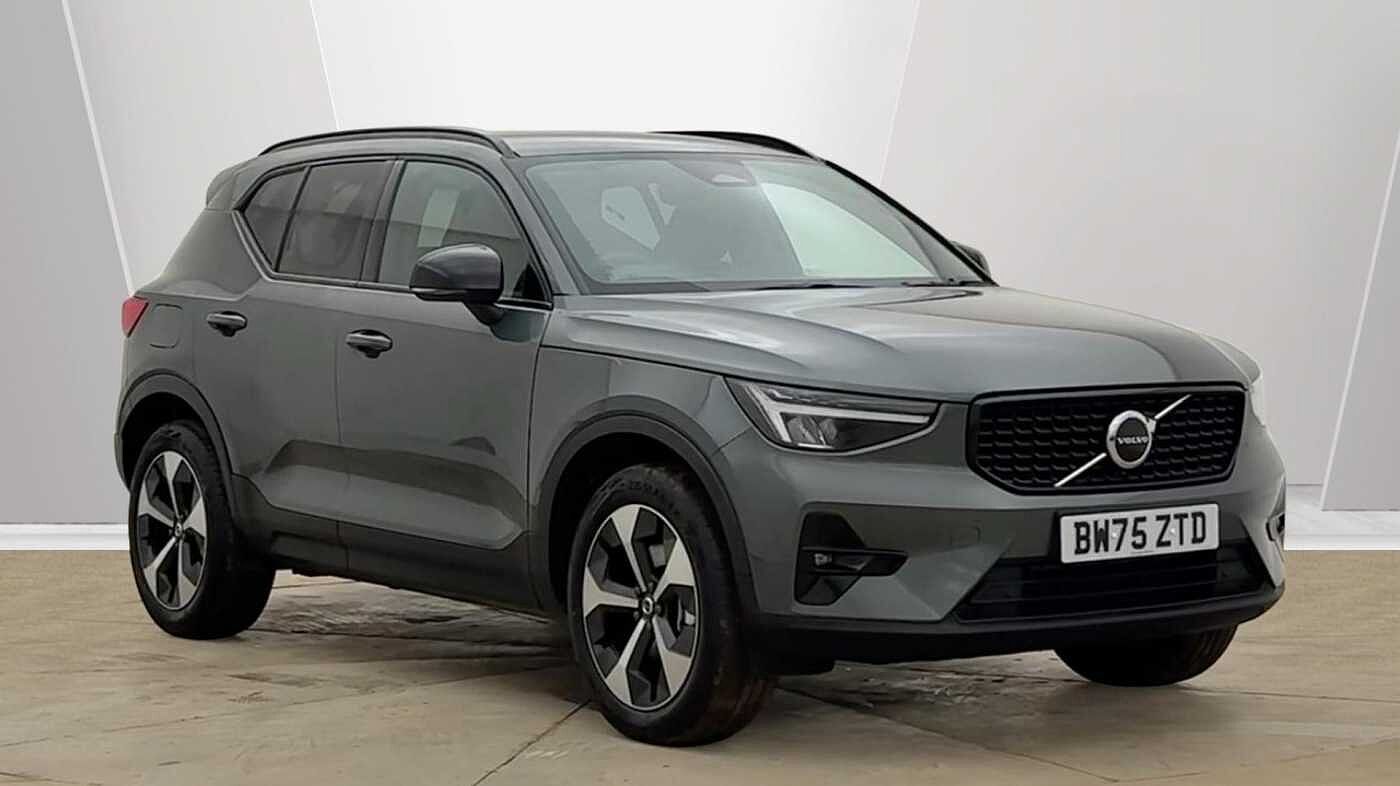 Main listing image - Volvo XC40
