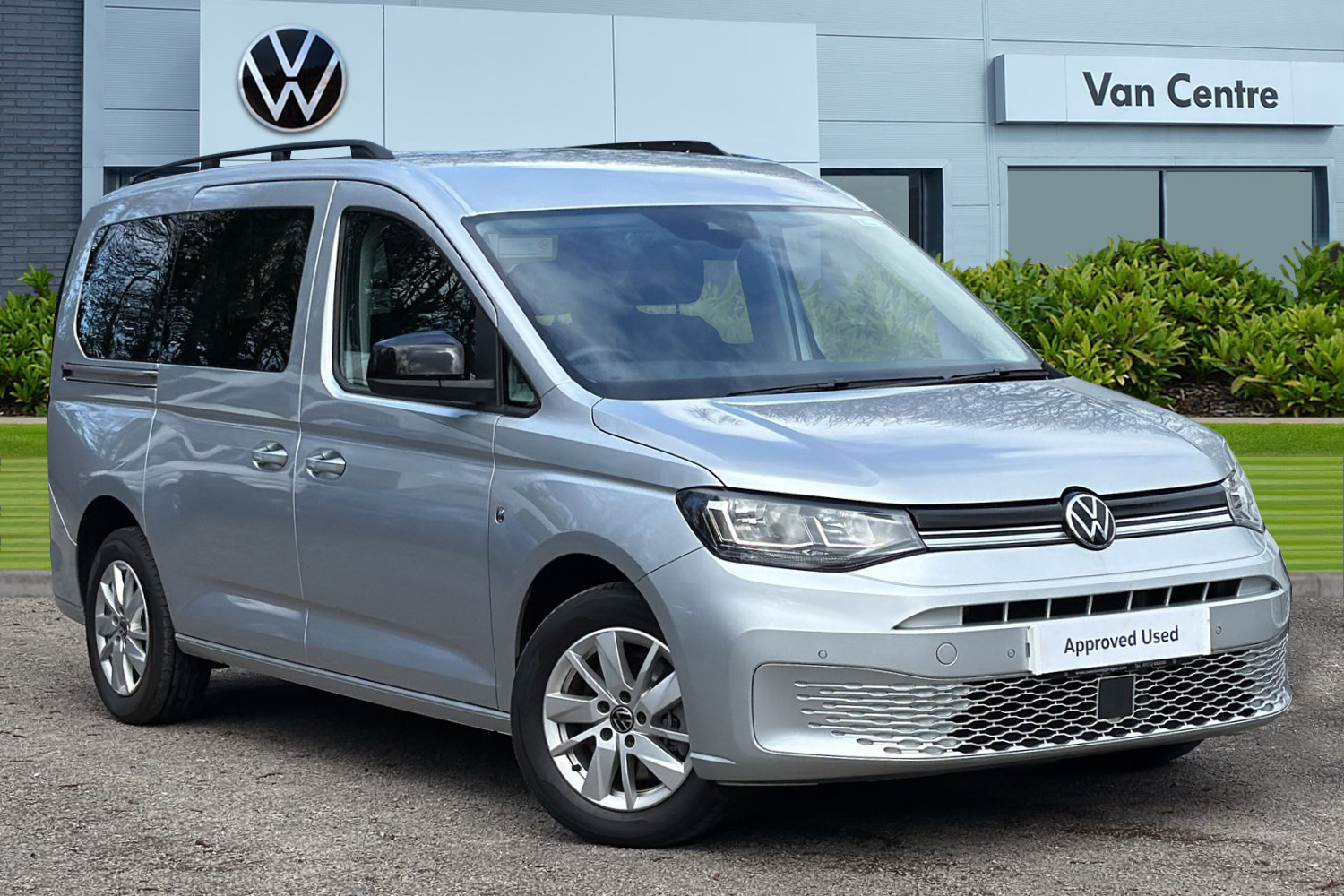 Main listing image - Volkswagen Caddy Maxi Life