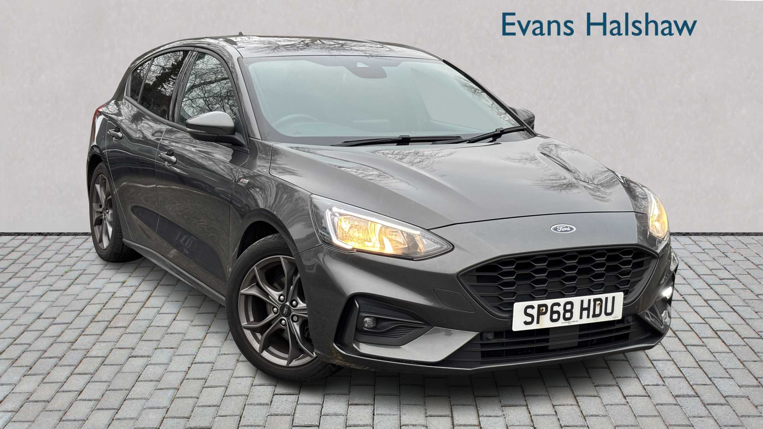 Main listing image - Ford Focus