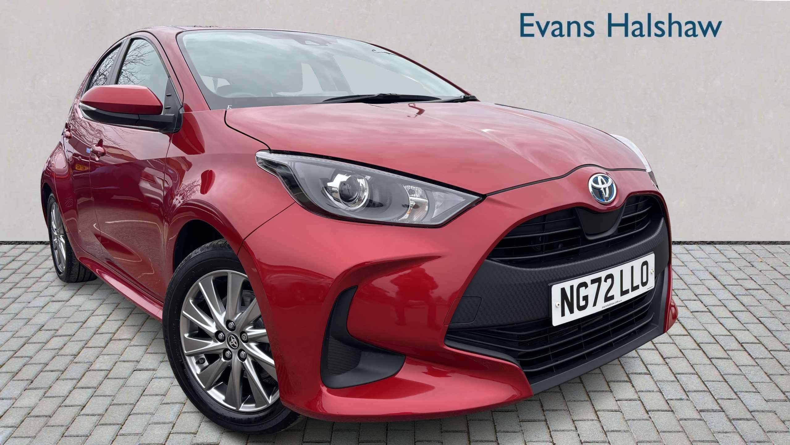 Main listing image - Toyota Yaris