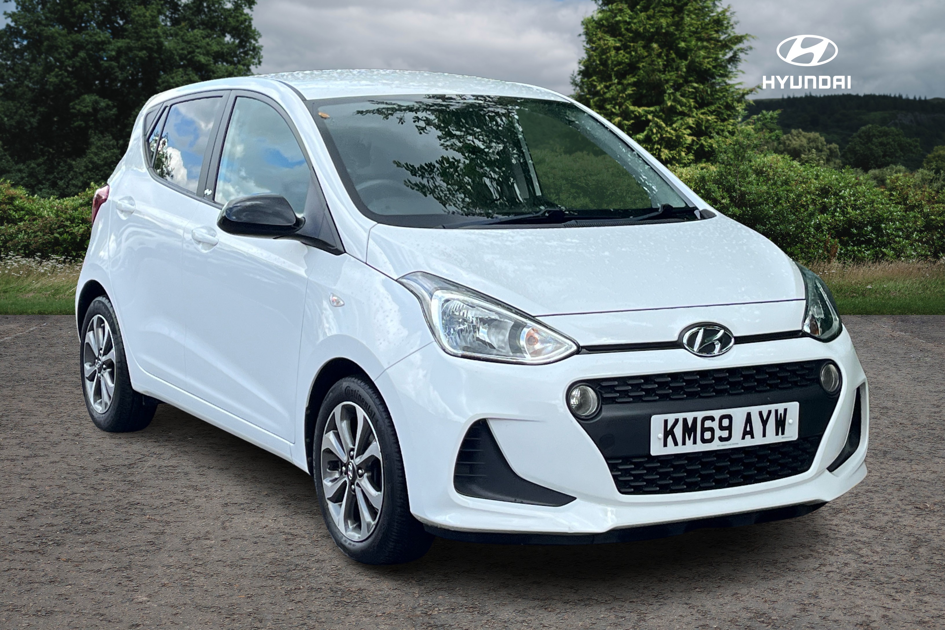Main listing image - Hyundai i10
