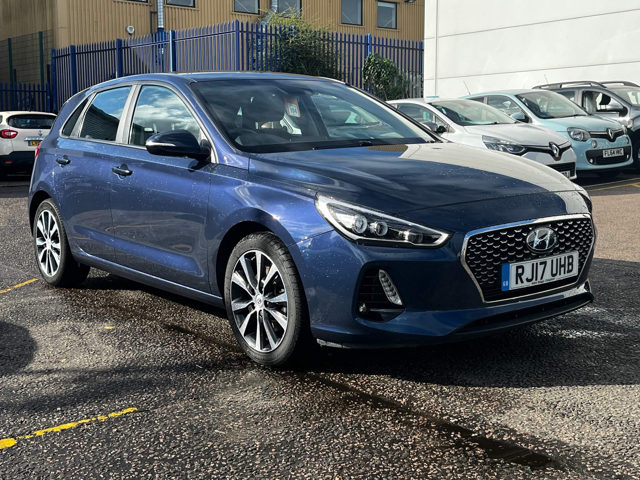 Main listing image - Hyundai i30