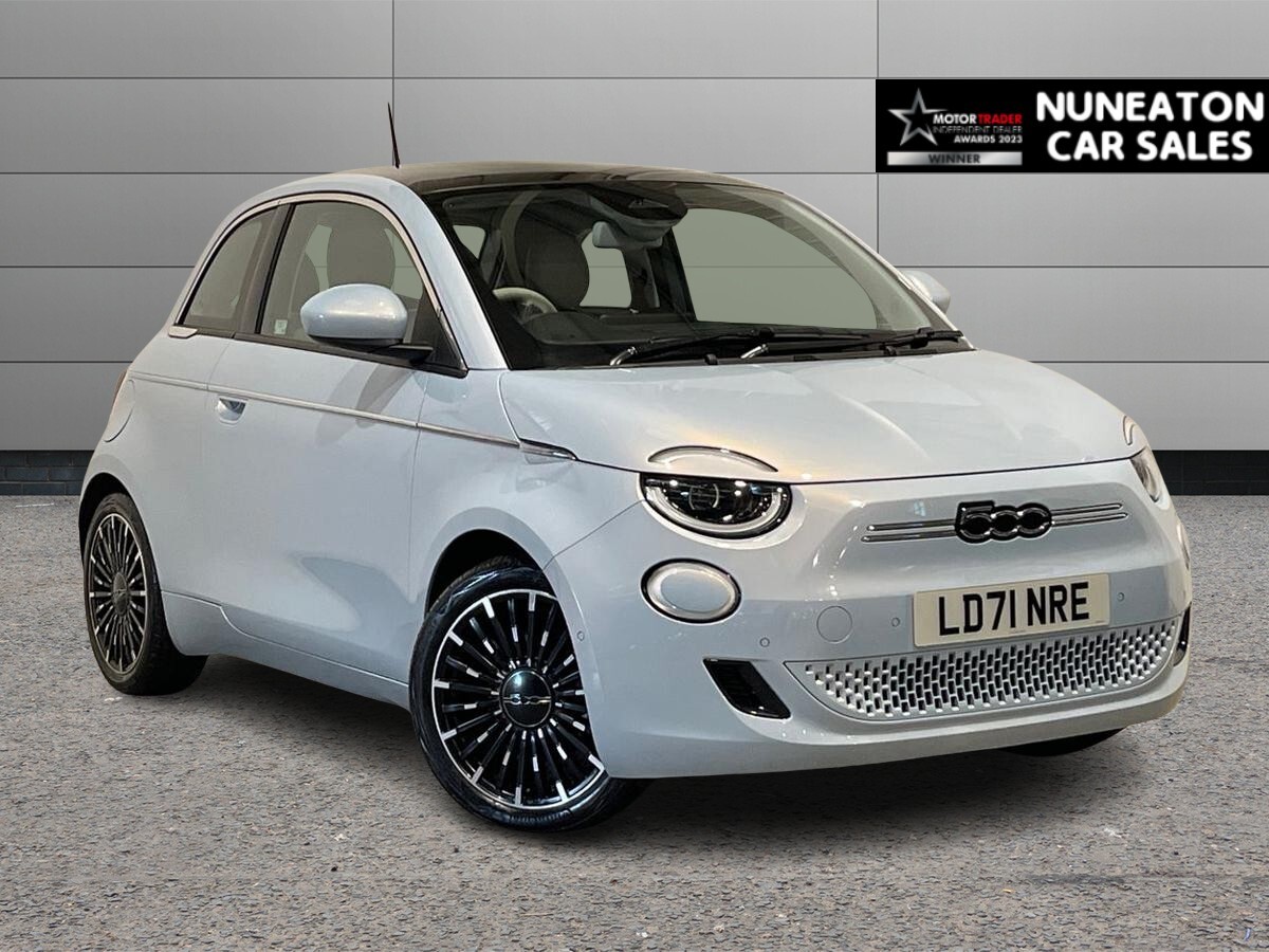 Main listing image - Fiat 500 Electric