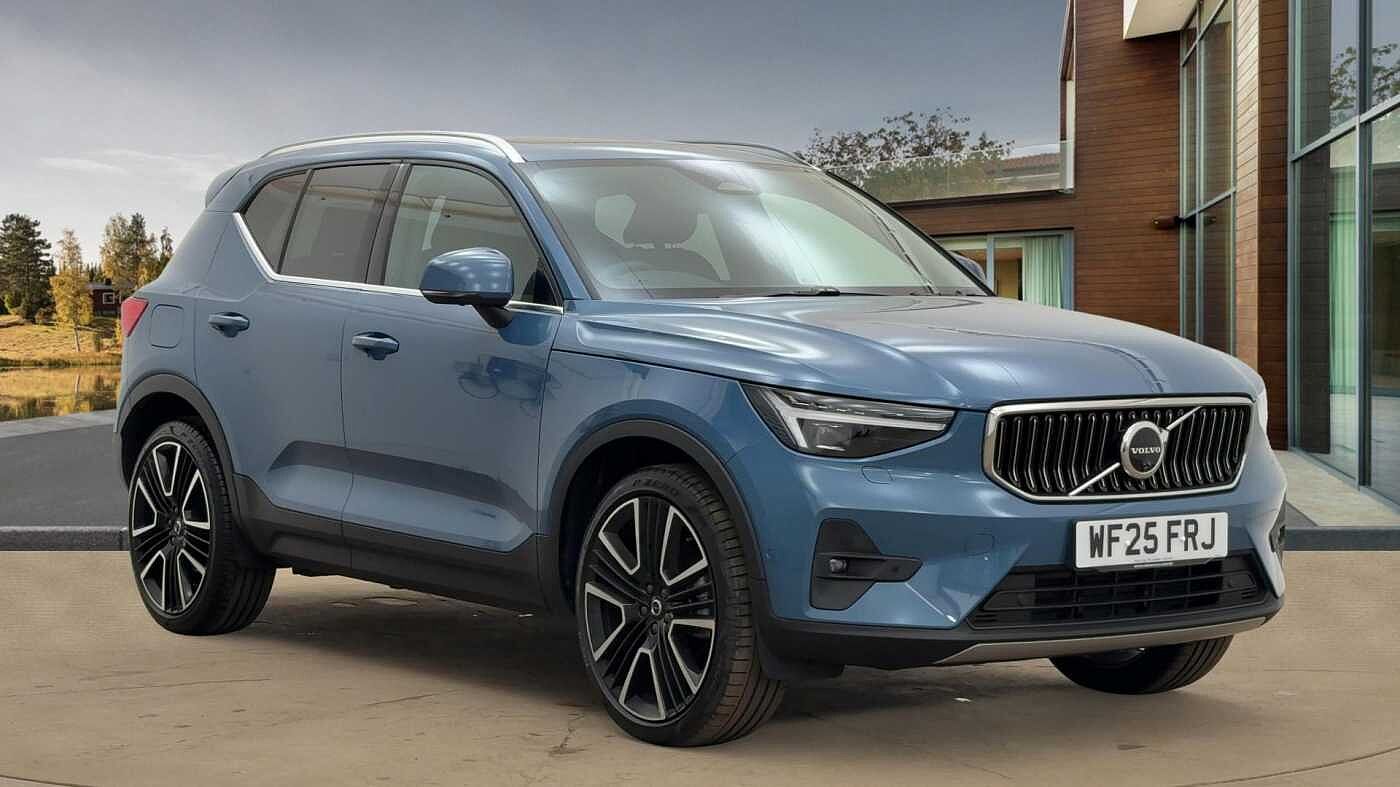 Main listing image - Volvo XC40