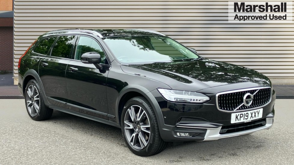 Main listing image - Volvo V90 Cross Country