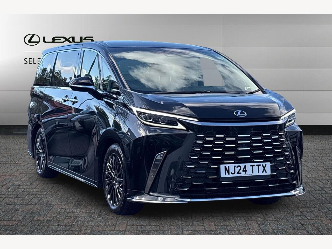 Main listing image - Lexus Lm