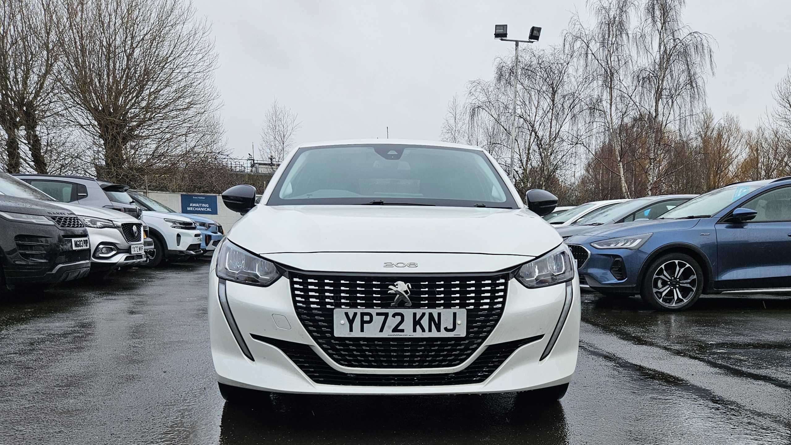 Main listing image - Peugeot 208