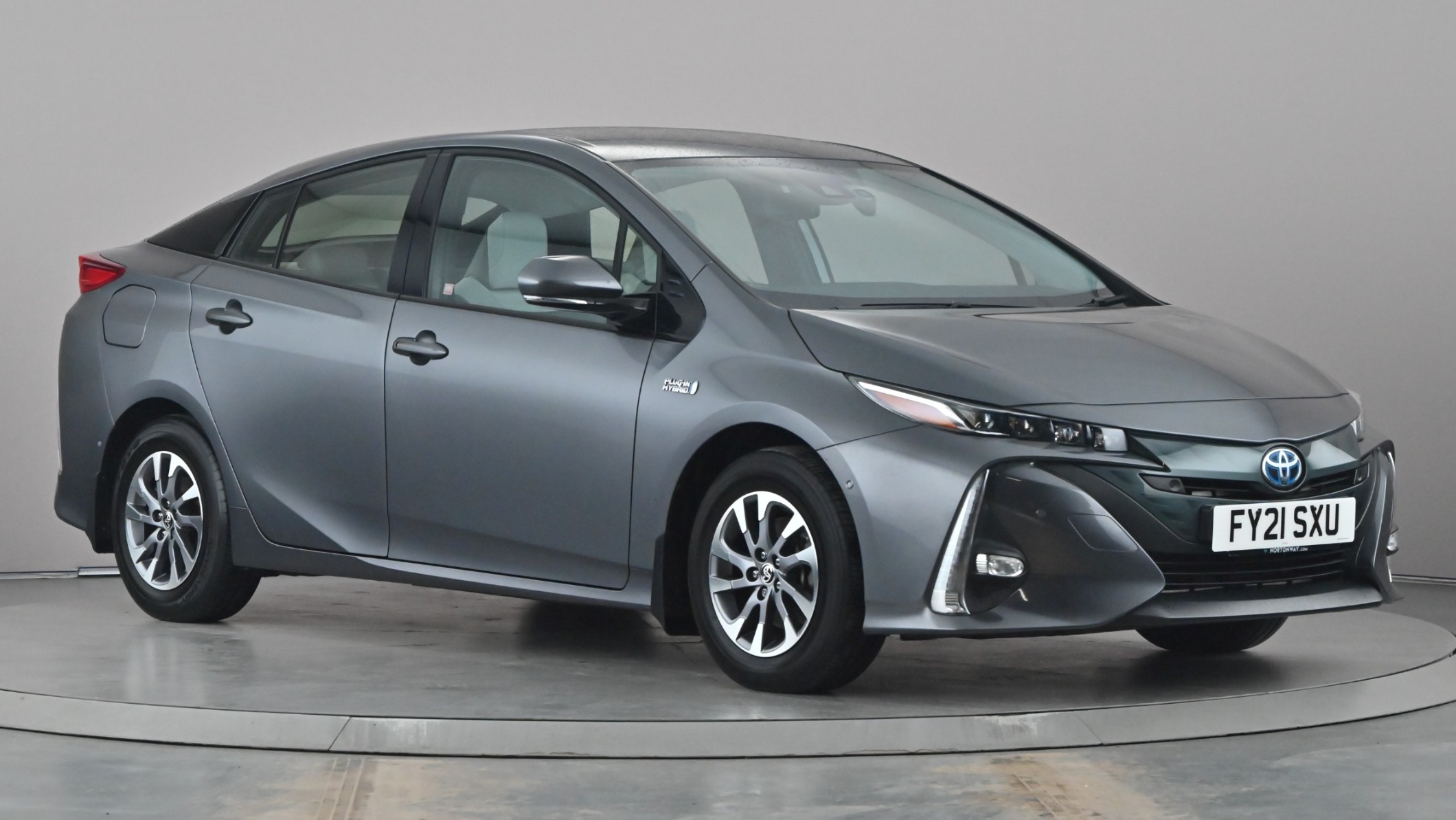 Main listing image - Toyota Prius Plug-In