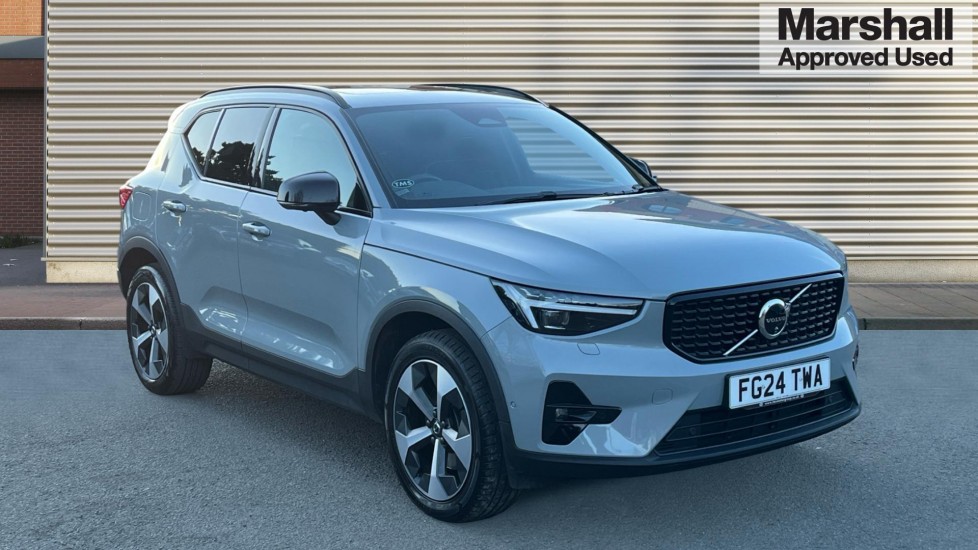 Main listing image - Volvo XC40