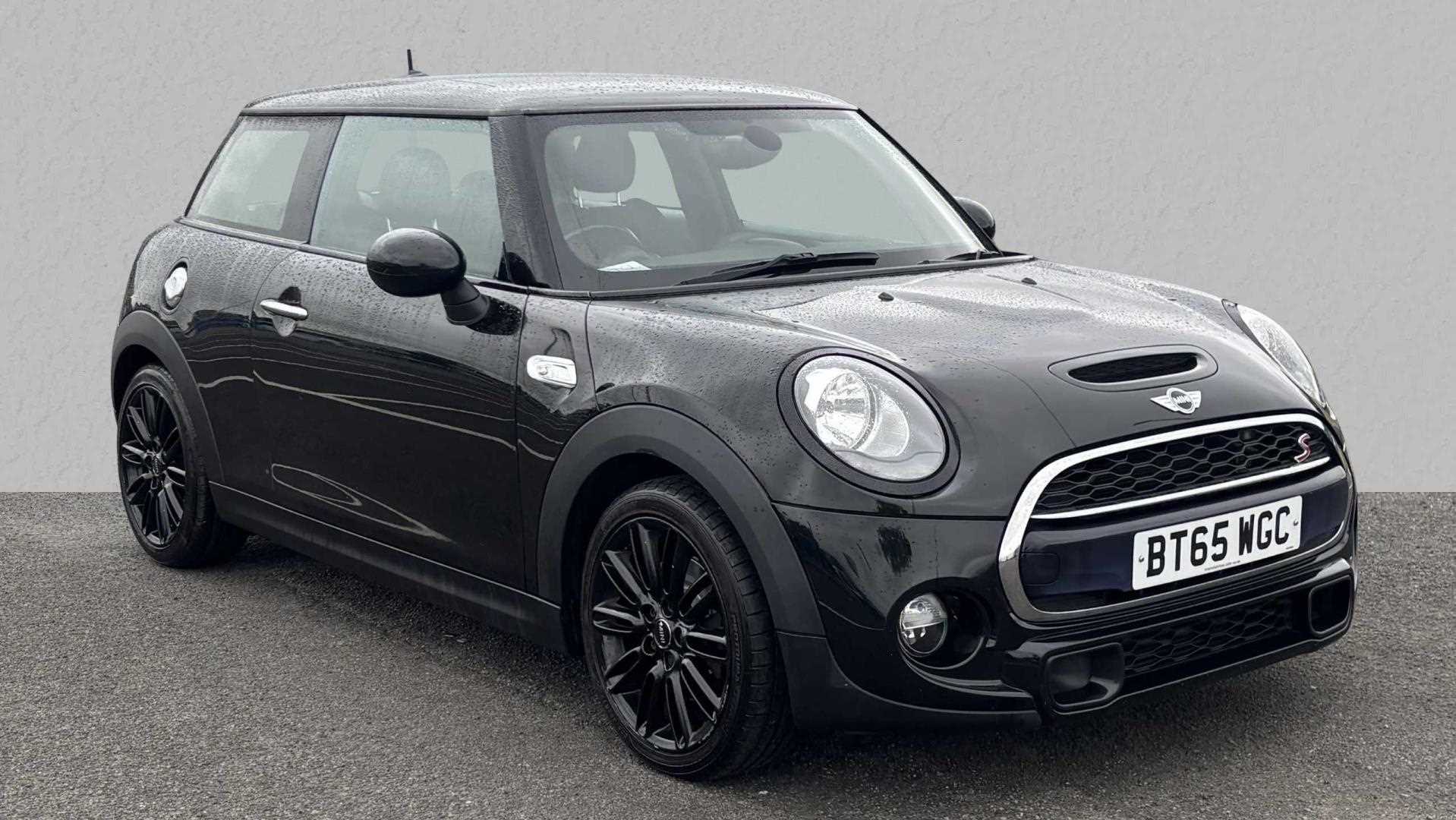 Main listing image - MINI Hatchback