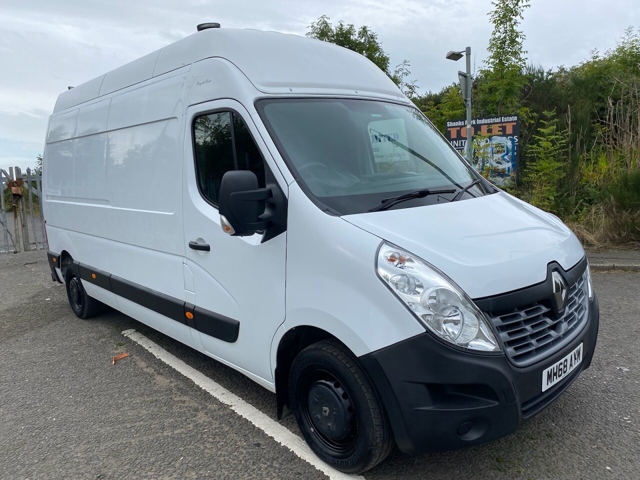 Main listing image - Renault Master