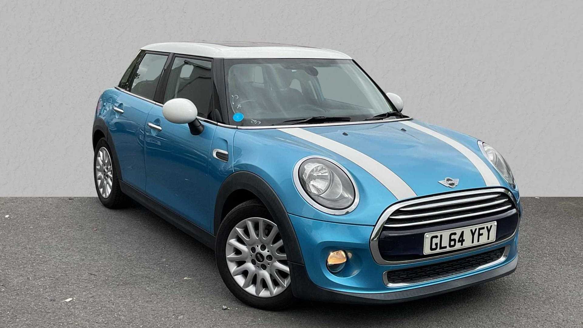 Main listing image - MINI Hatchback 5dr