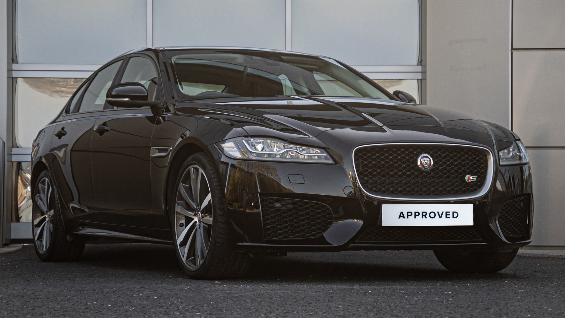 Main listing image - Jaguar XF