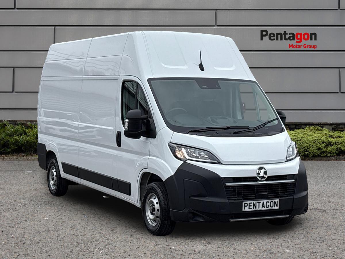 Main listing image - Vauxhall Movano