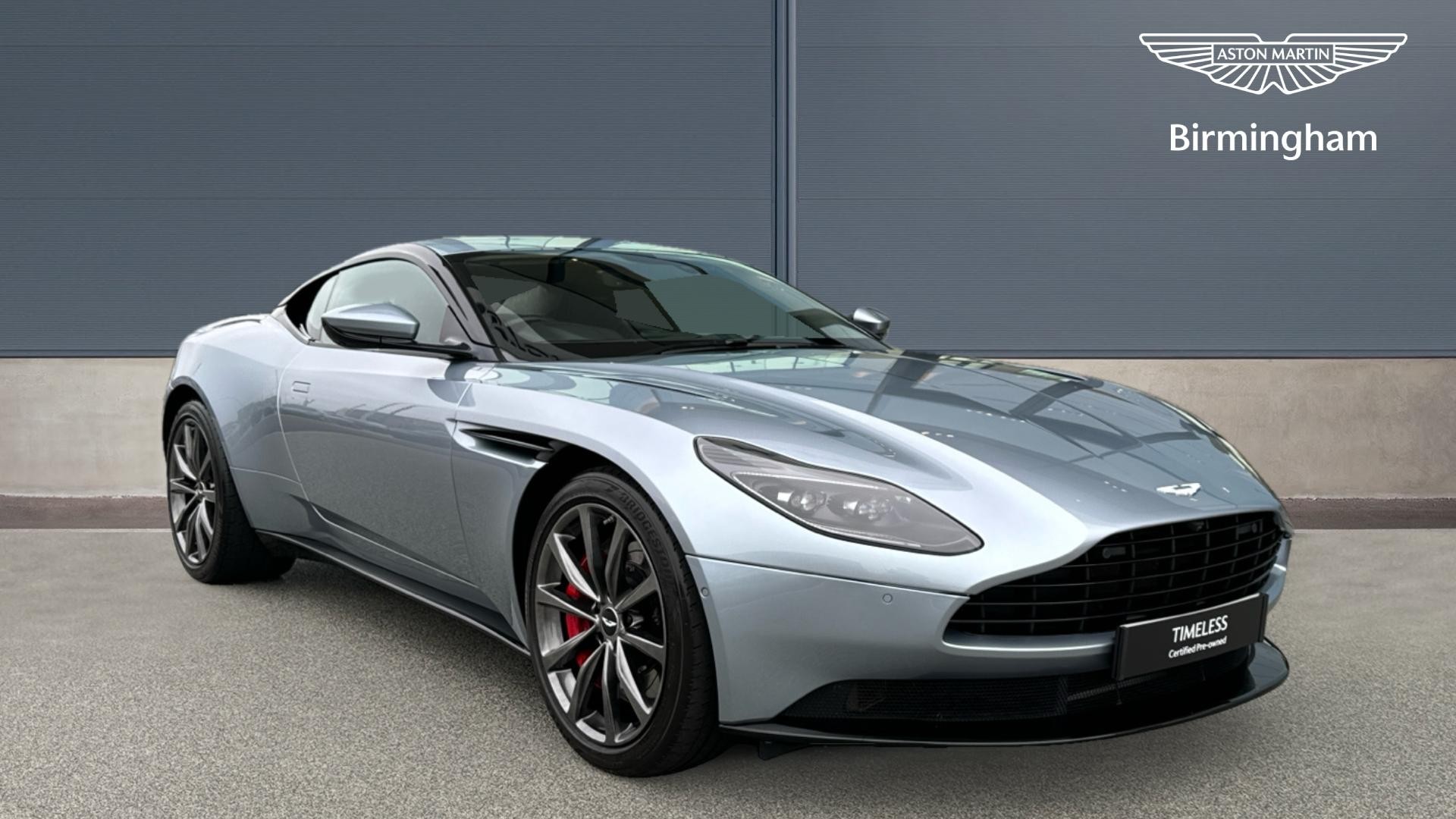 Main listing image - Aston Martin Vantage