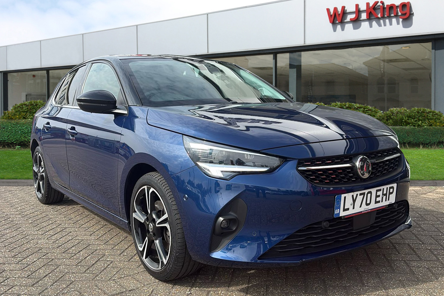 Main listing image - Vauxhall Corsa