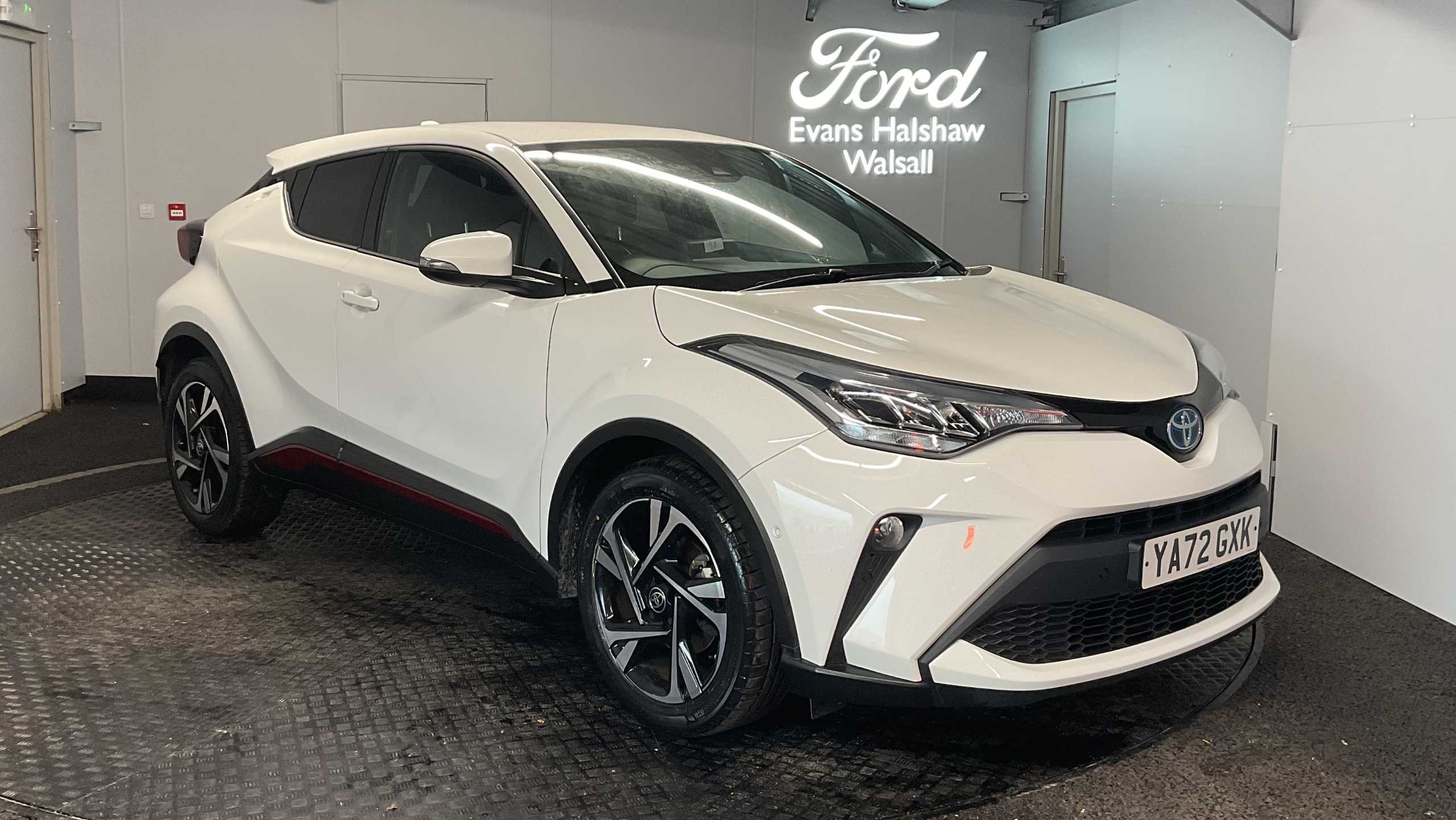 Main listing image - Toyota C-HR