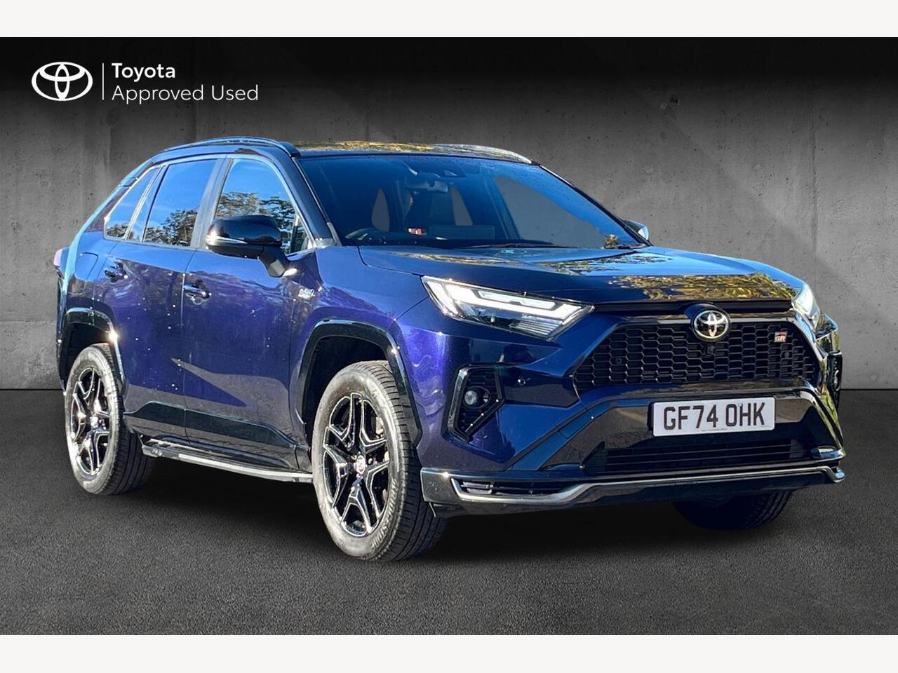 Main listing image - Toyota RAV4
