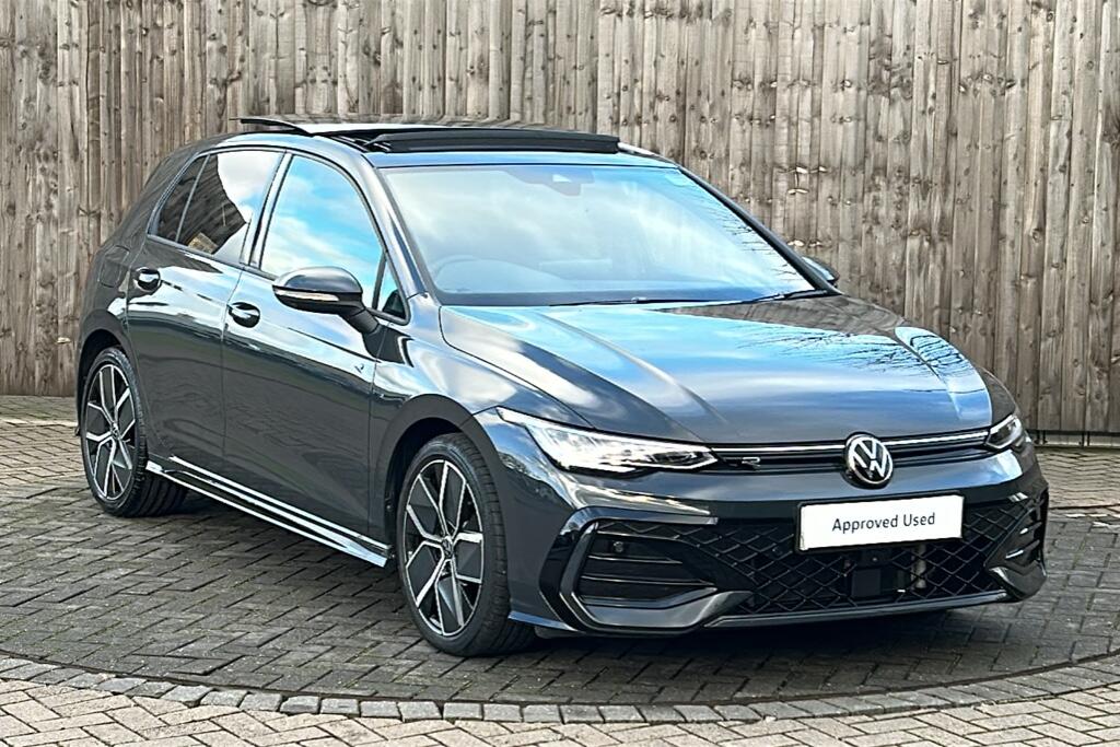 Main listing image - Volkswagen Golf