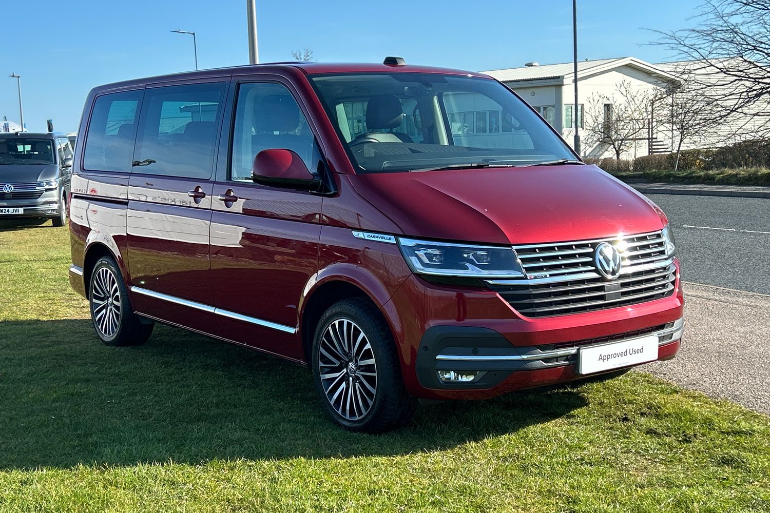 Main listing image - Volkswagen Caravelle