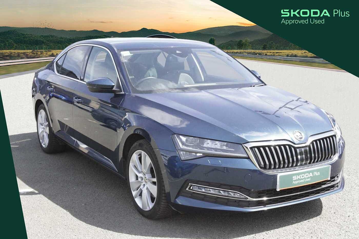 Main listing image - Skoda Superb