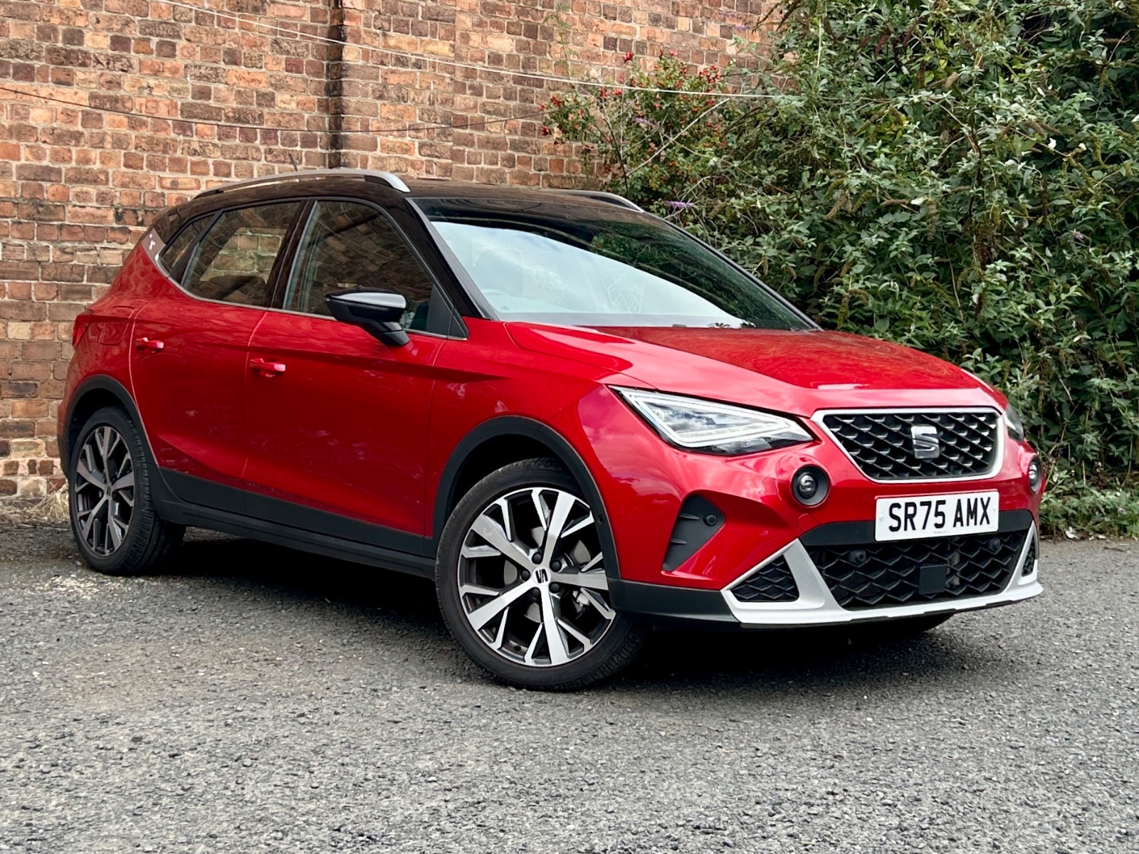 Main listing image - SEAT Arona