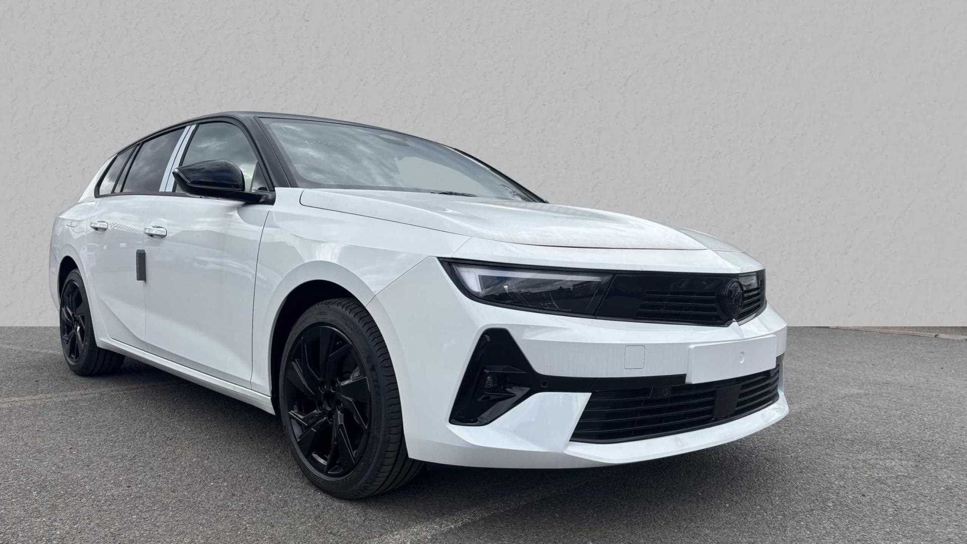 Main listing image - Vauxhall Astra Sports Tourer