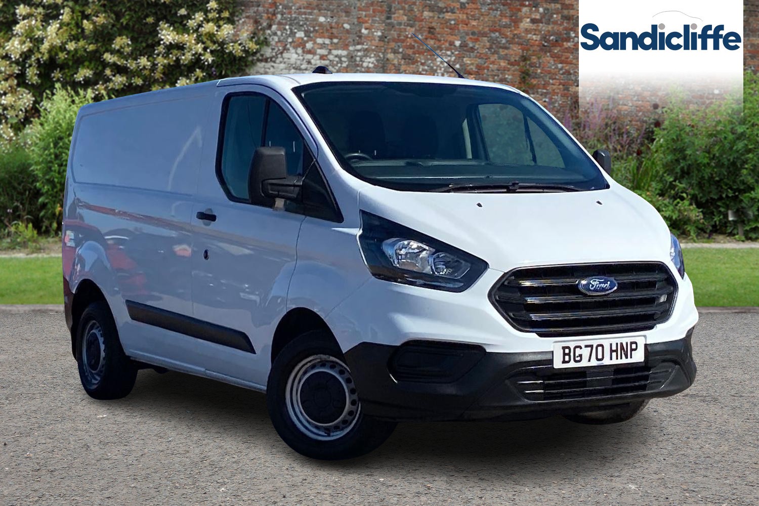 Main listing image - Ford Transit Custom