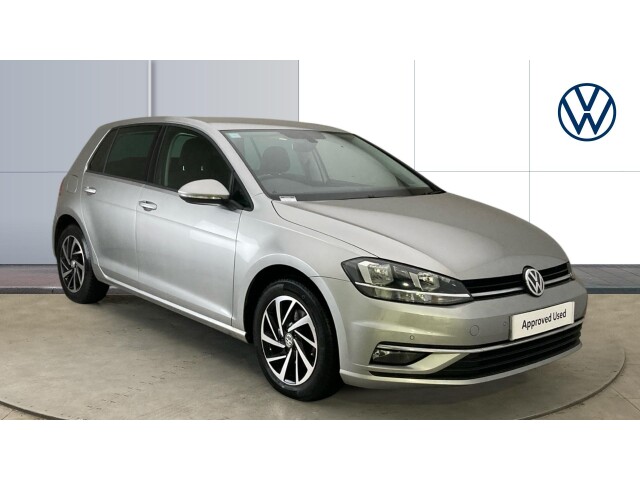Main listing image - Volkswagen Golf