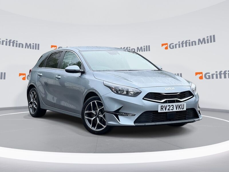 Main listing image - Kia Ceed