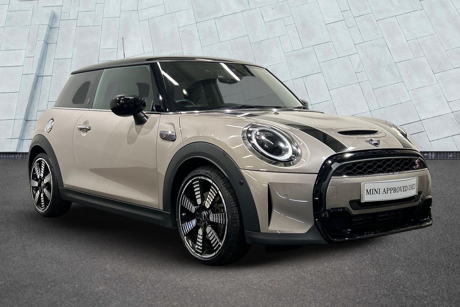 Main listing image - MINI Hatchback