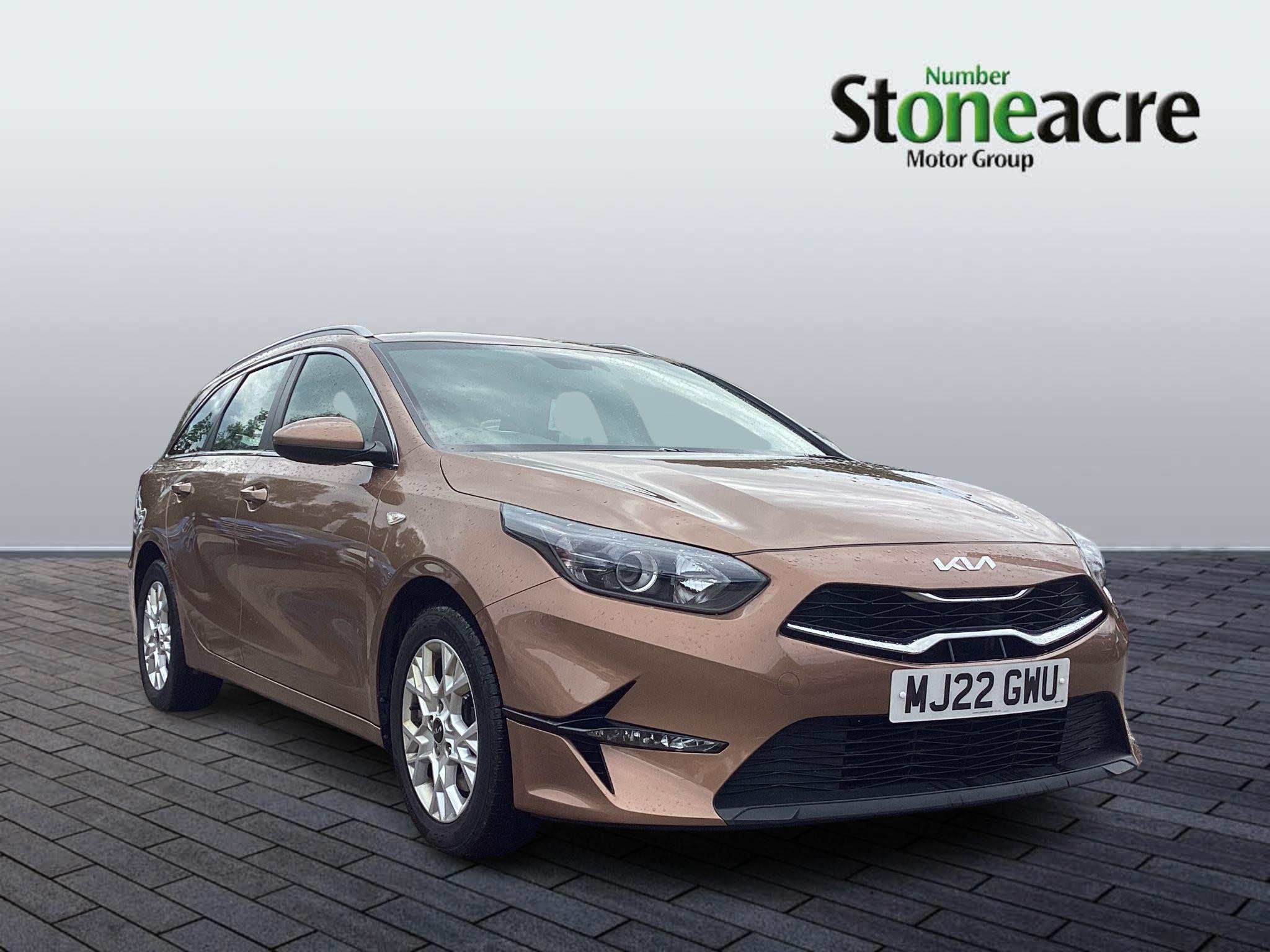 Main listing image - Kia Ceed SW