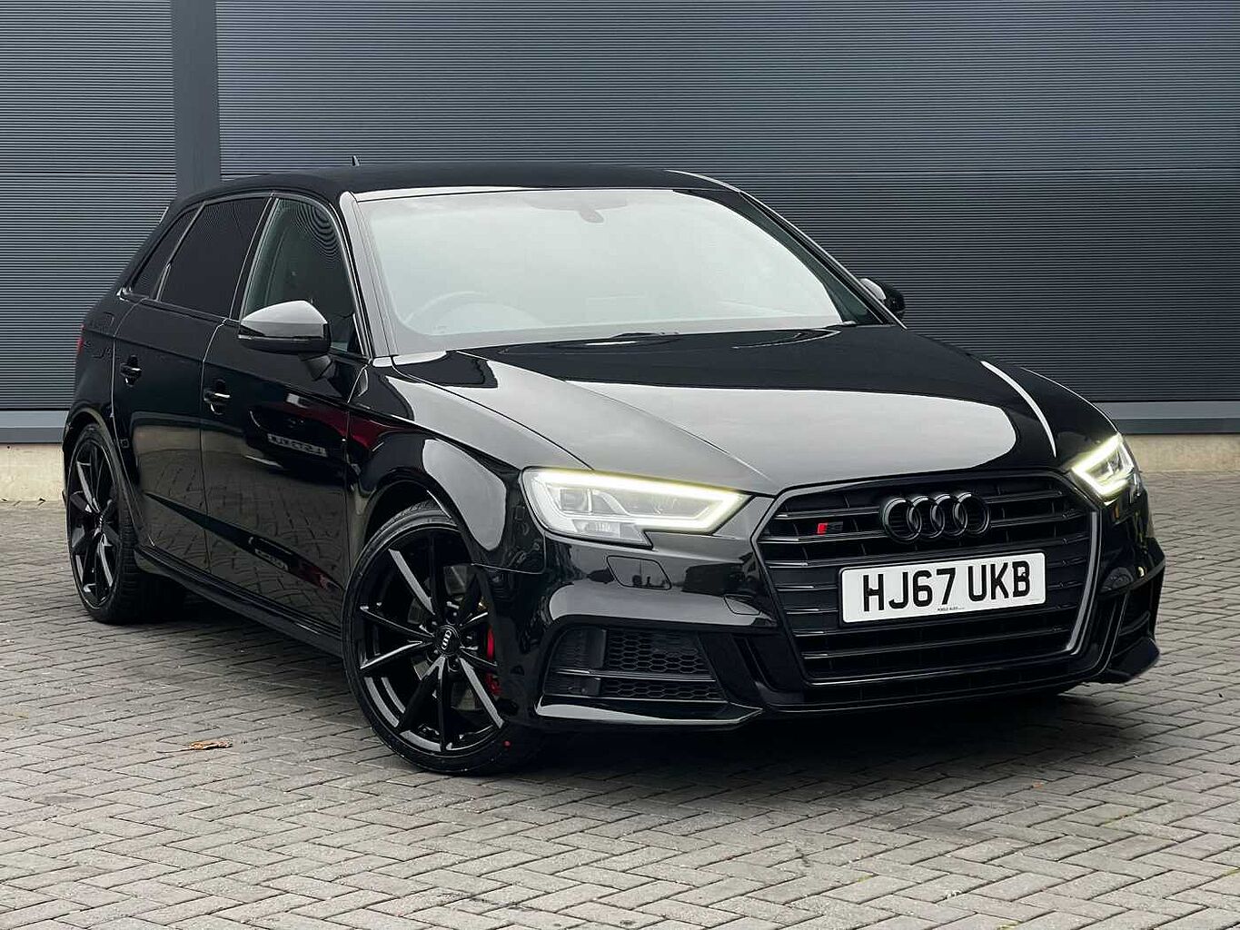 Main listing image - Audi S3