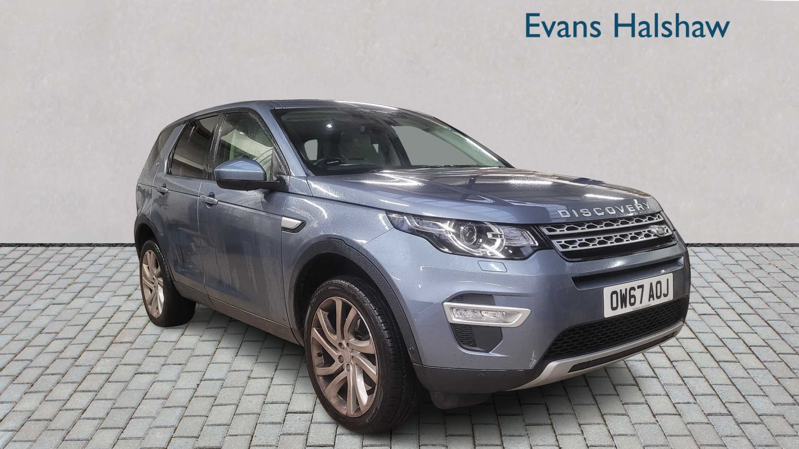 Main listing image - Land Rover Discovery Sport