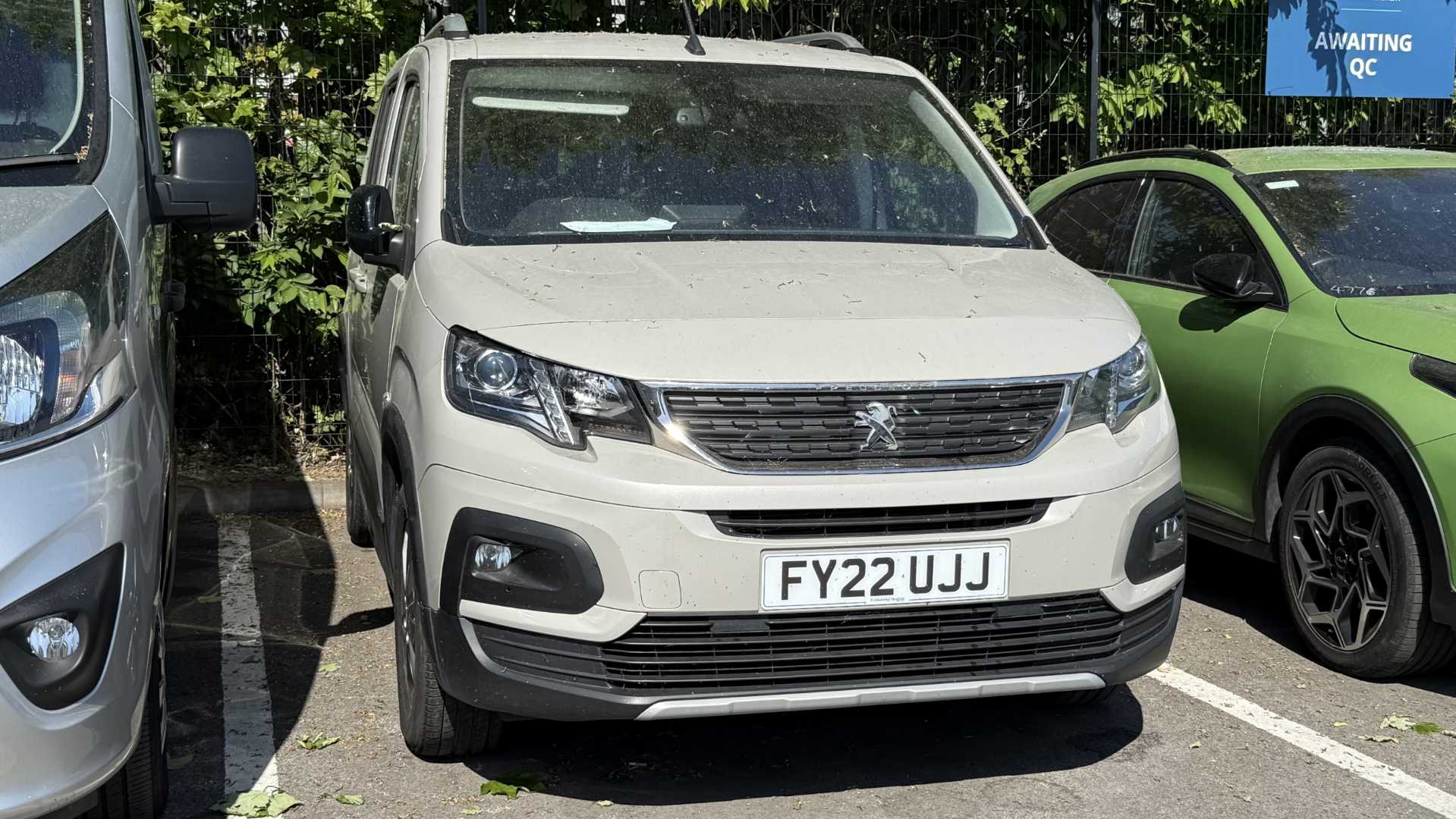 Main listing image - Peugeot Rifter