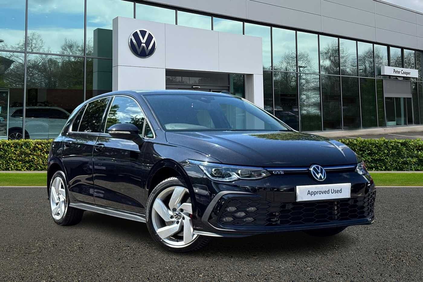 Main listing image - Volkswagen Golf GTE