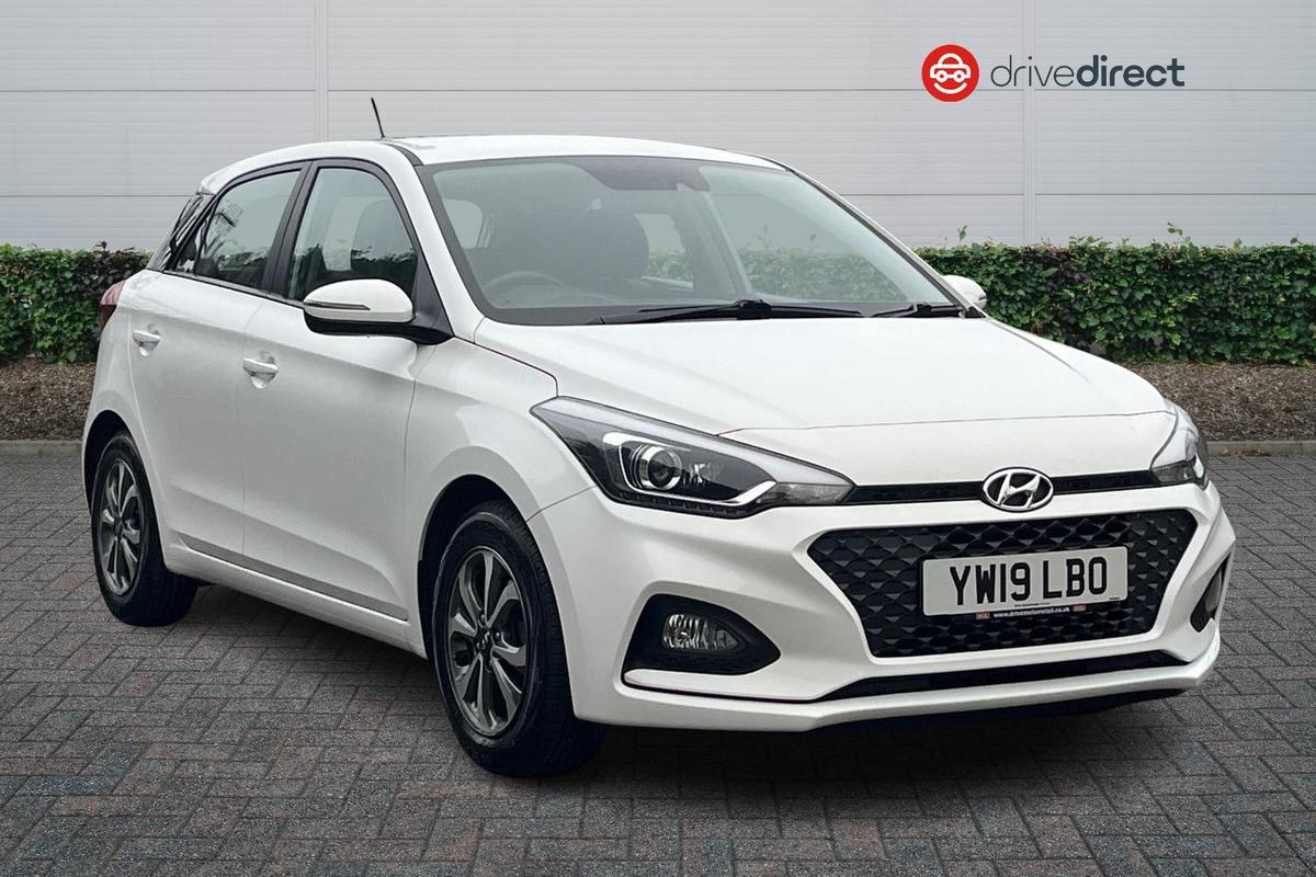 Main listing image - Hyundai i20