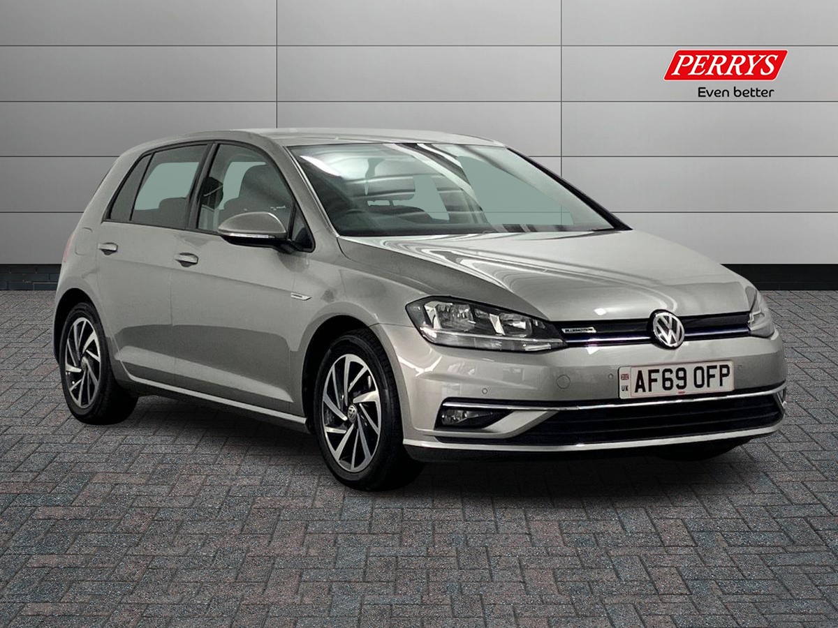 Main listing image - Volkswagen Golf