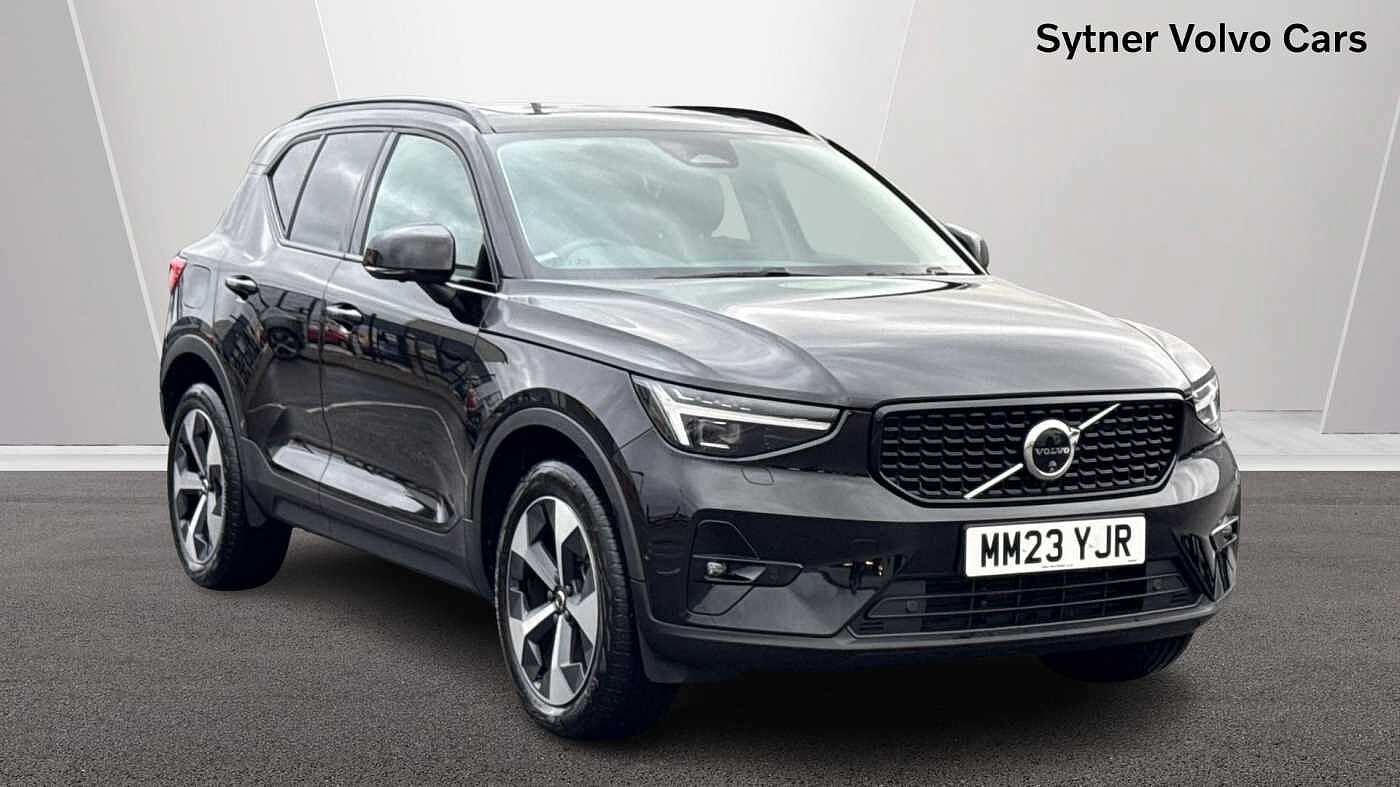 Main listing image - Volvo XC40