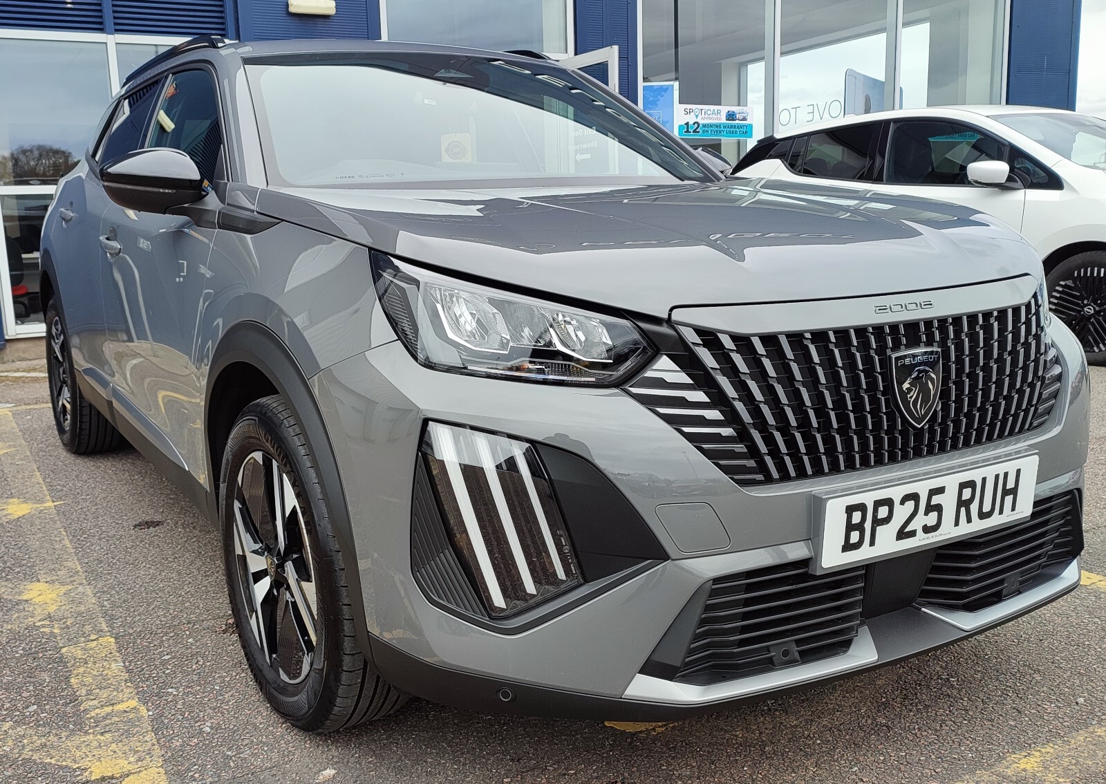 Main listing image - Peugeot 2008