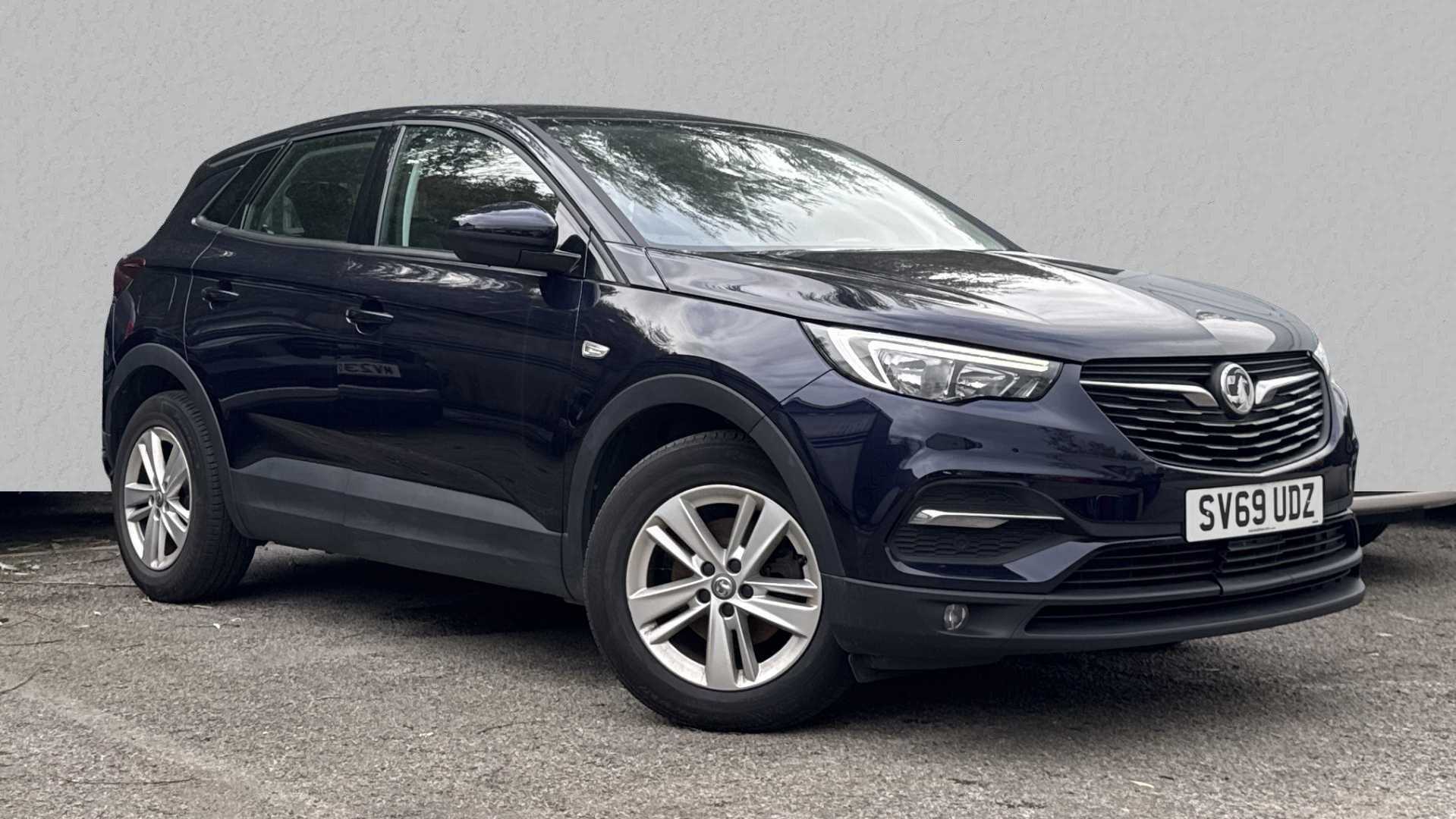 Main listing image - Vauxhall Grandland X