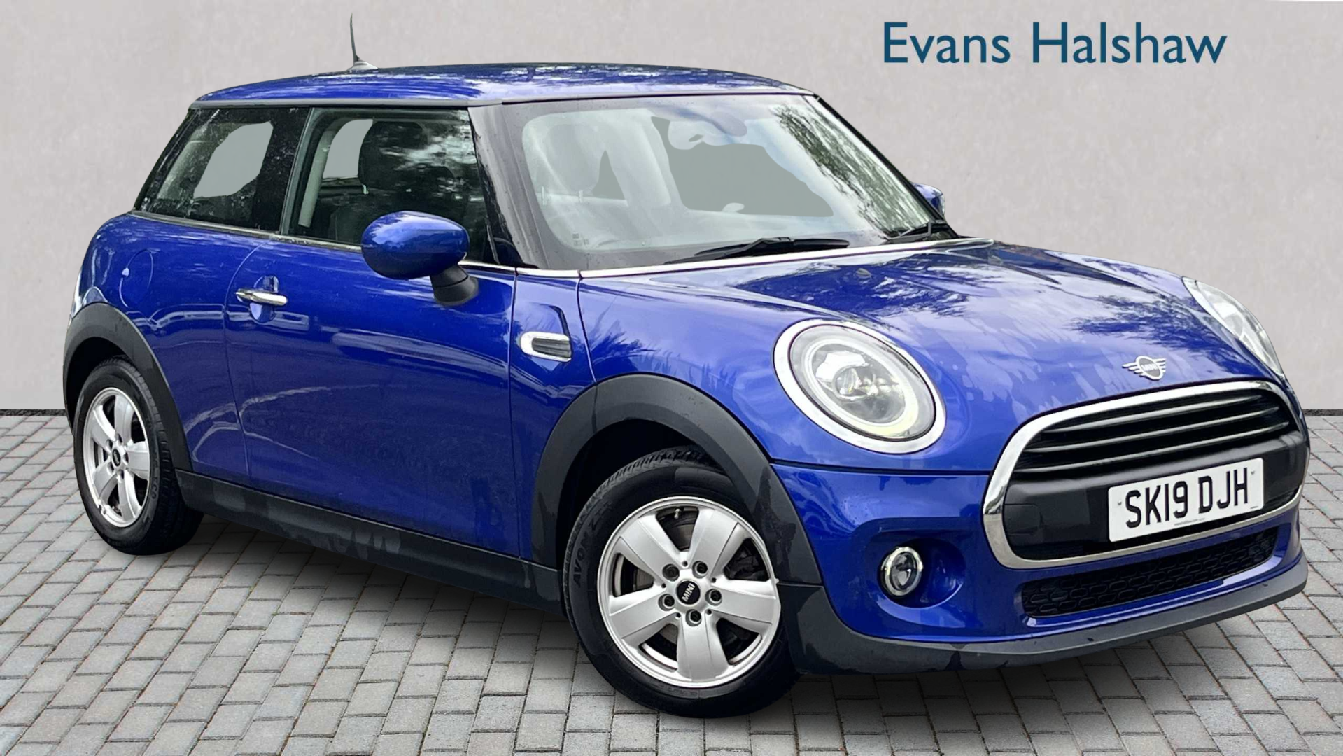 Main listing image - MINI Hatchback