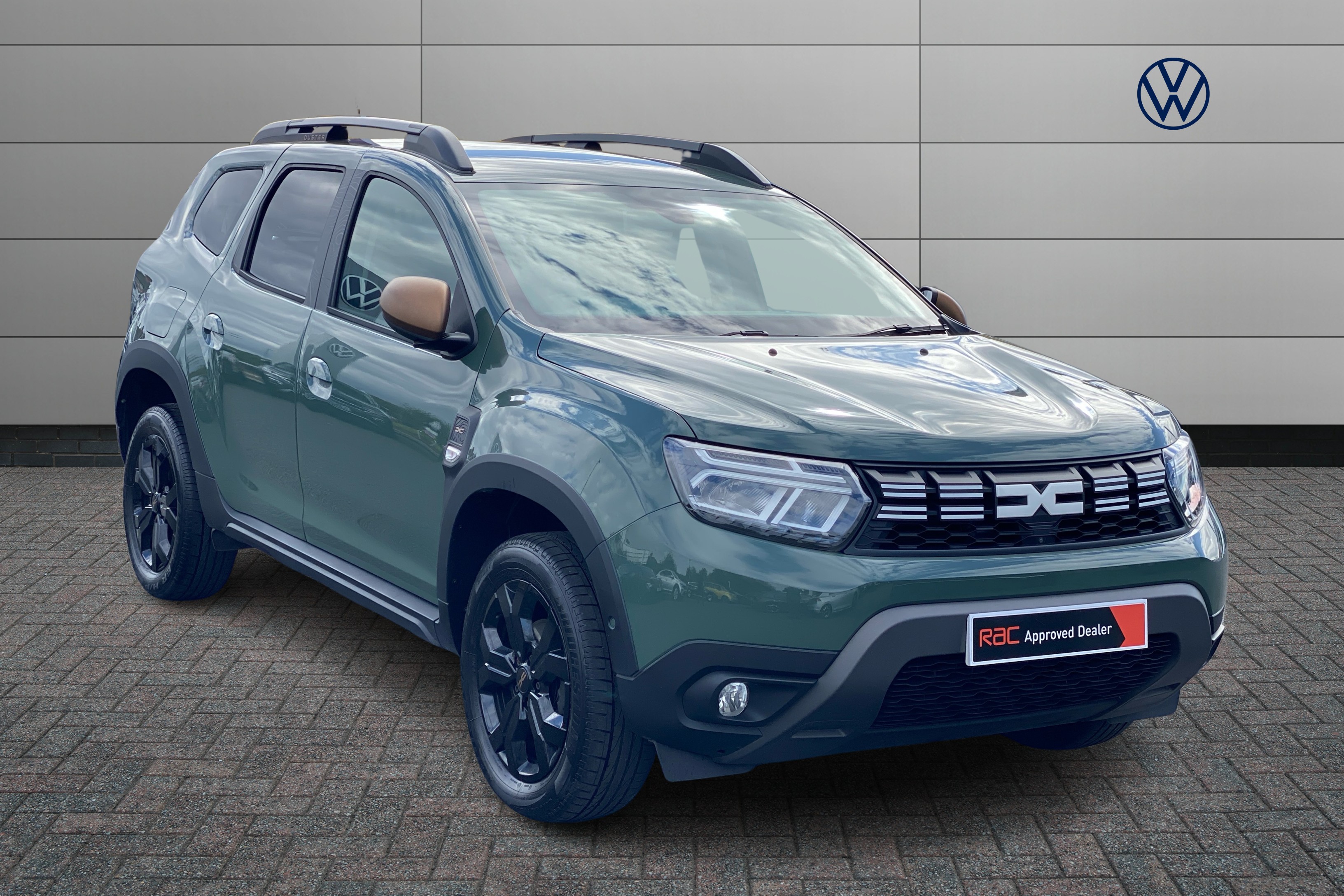 Main listing image - Dacia Duster