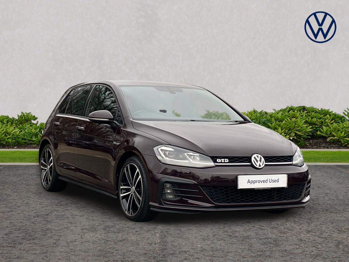 Main listing image - Volkswagen Golf