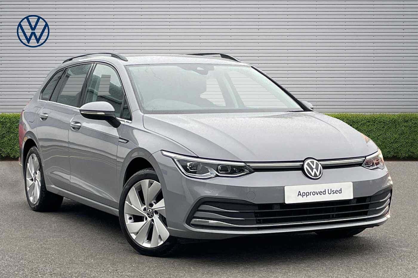 Main listing image - Volkswagen Golf Estate